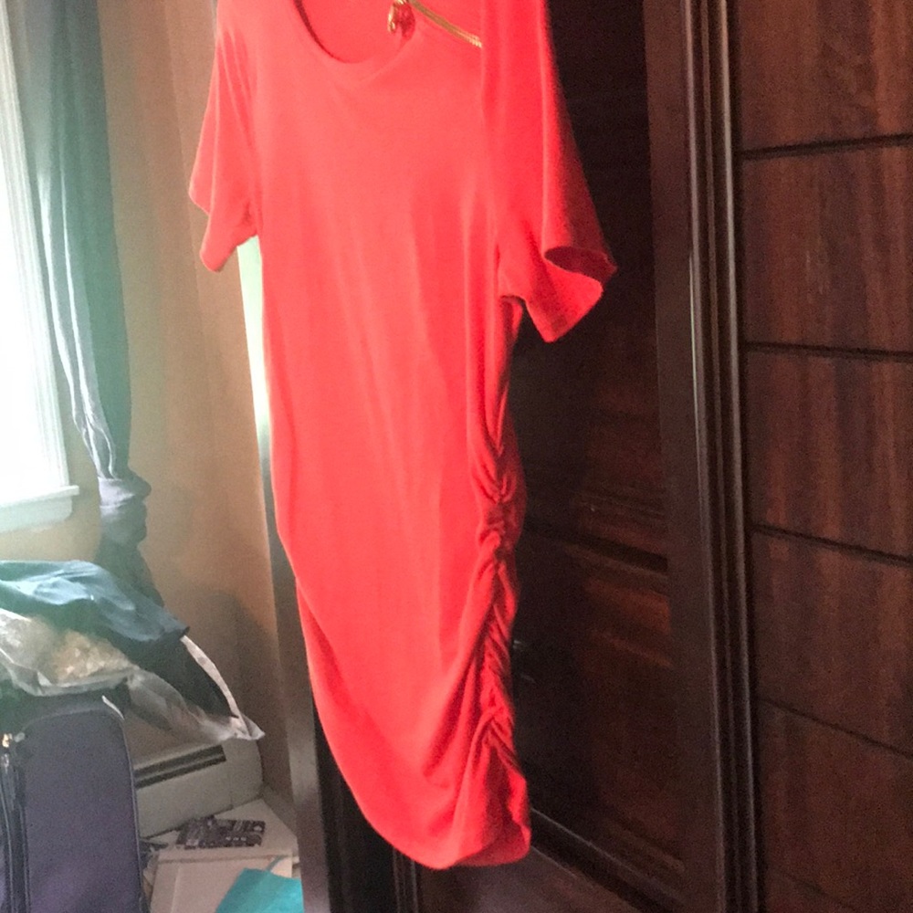 Shirt - Picture 3 of 4